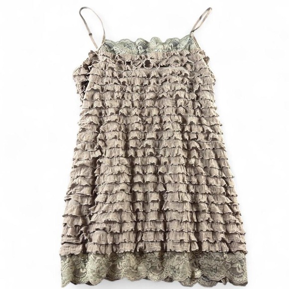 J.T.B Tops - Y2K j.t.b. Ruffle Tank Top w/ Lace detail